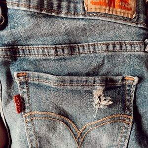 Levi jeans
